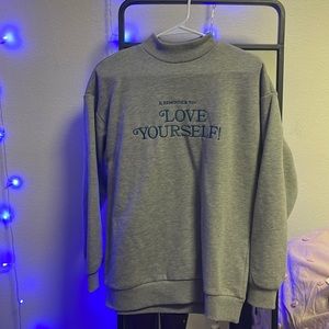 Forever 21 Sweatshirt